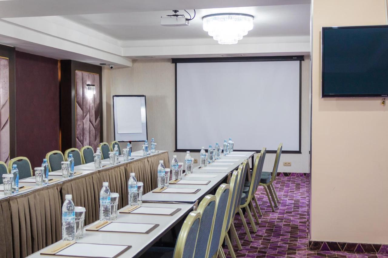 Orient Hotel Bishkek Exterior photo